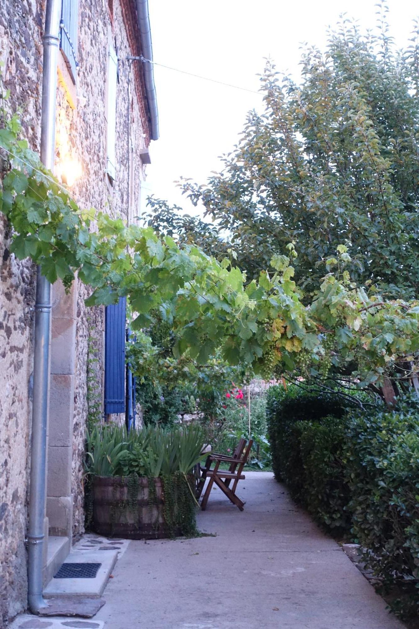 La Maison Cayre Bed & Breakfast Mirandol-Bourgnounac Exterior photo